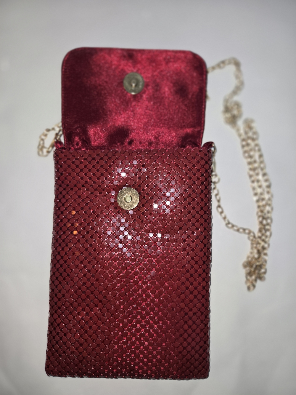 Woman's Red Crystal Mesh Crossbody Bag with Gold Chain Shoulder Strap Phone Bag - Picture 5 of 9